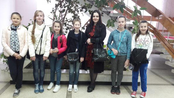 У бібліотеці іноземних мов