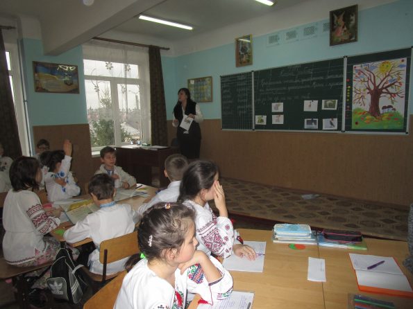 На уроці української мови